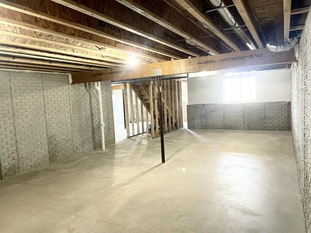 W219N16253 Primrose COURT, Jackson, WI 53037
