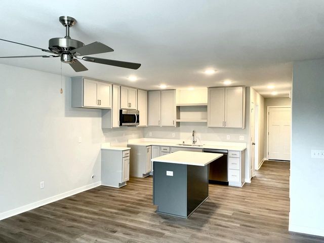 W219N16253 Primrose COURT, Jackson, WI 53037