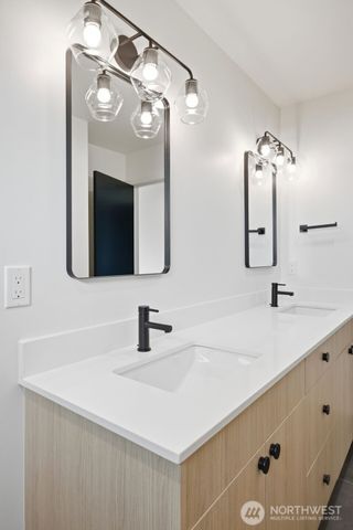 4521 35th Avenue S, Seattle, WA 98118