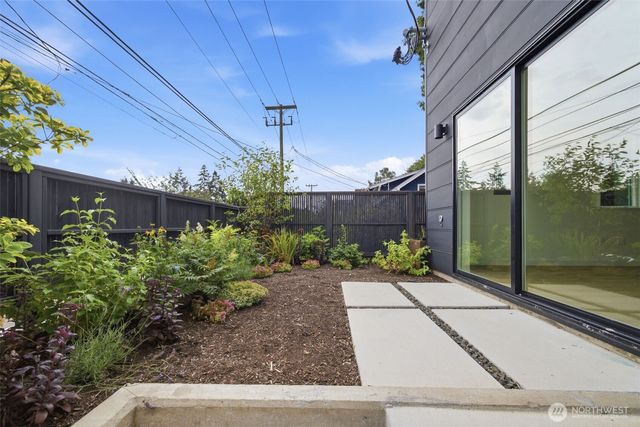 4521 35th Avenue S, Seattle, WA 98118