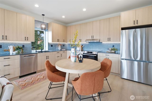 4521 35th Avenue S, Seattle, WA 98118