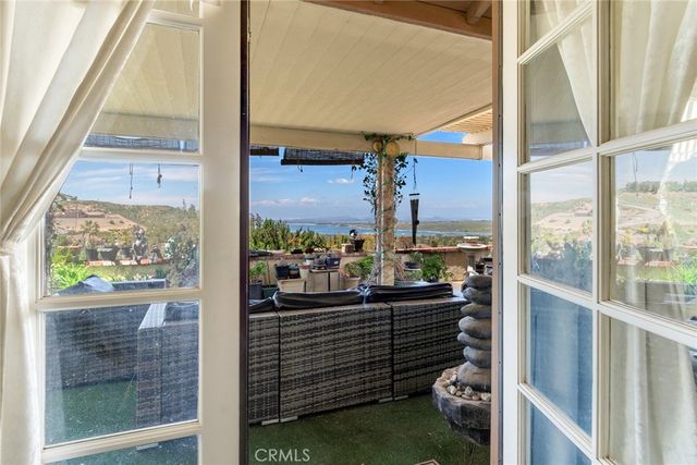 21798 Ridgedale Drive, Lake Mathews, CA 92570