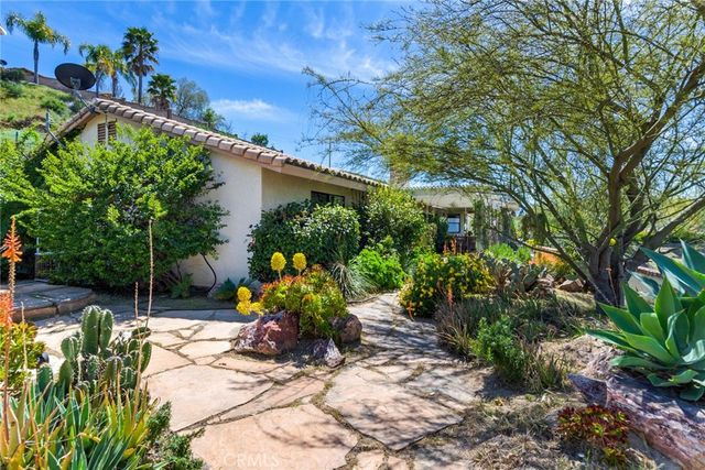 21798 Ridgedale Drive, Lake Mathews, CA 92570