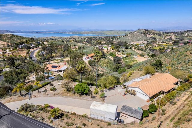 21798 Ridgedale Drive, Lake Mathews, CA 92570