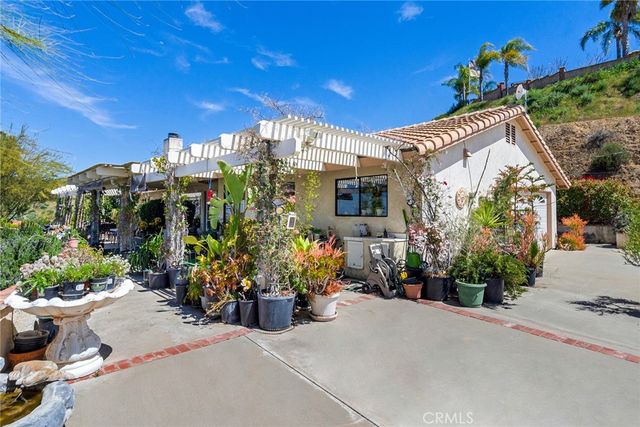 21798 Ridgedale Drive, Lake Mathews, CA 92570