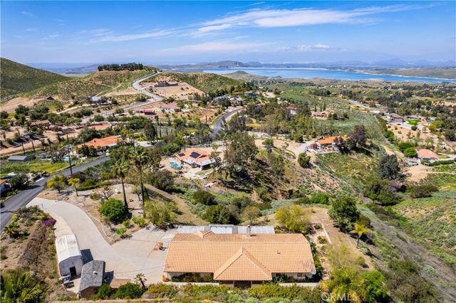 21798 Ridgedale Drive, Lake Mathews, CA 92570