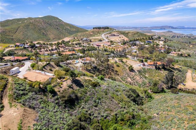 21798 Ridgedale Drive, Lake Mathews, CA 92570
