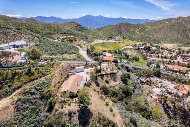 21798 Ridgedale Drive, Lake Mathews, CA 92570