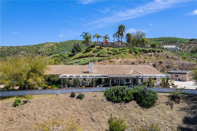 21798 Ridgedale Drive, Lake Mathews, CA 92570