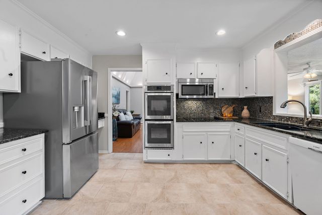 6017 Bethany Blvd, Nashville, TN 37221