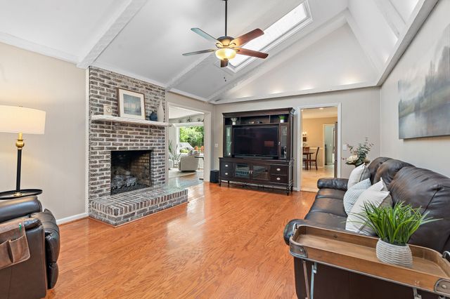 6017 Bethany Blvd, Nashville, TN 37221