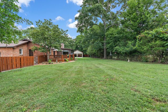 6017 Bethany Blvd, Nashville, TN 37221