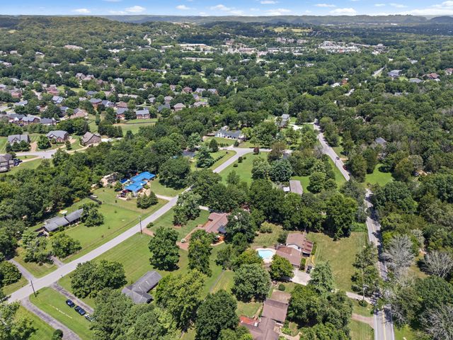 6017 Bethany Blvd, Nashville, TN 37221