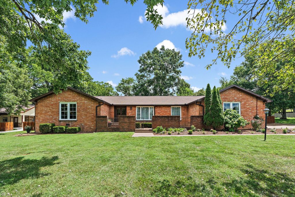 6017 Bethany Blvd, Nashville, TN 37221