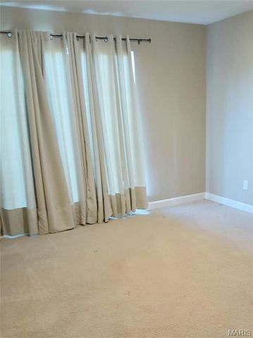 1032 N Florissant Road, Ferguson, MO 63135