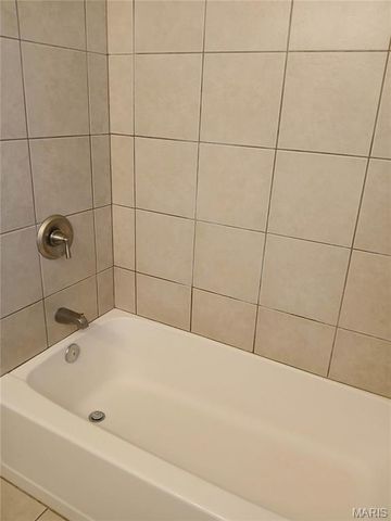 1032 N Florissant Road, Ferguson, MO 63135