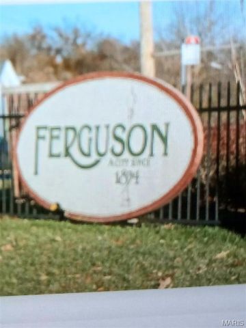 1032 N Florissant Road, Ferguson, MO 63135