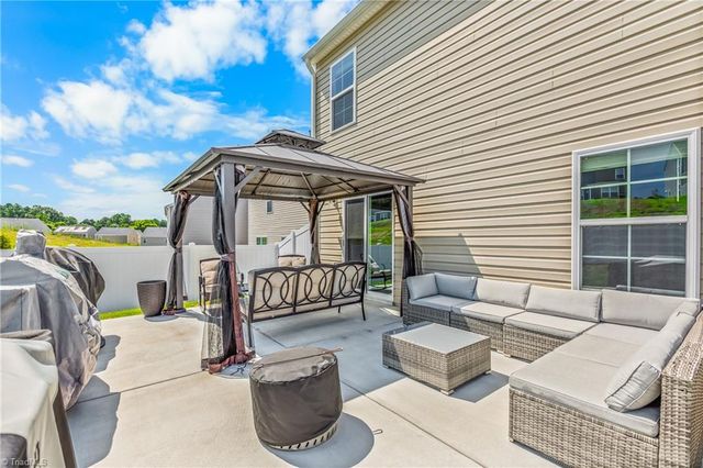 5284 Ironwood Drive, Winston-salem, NC 27127