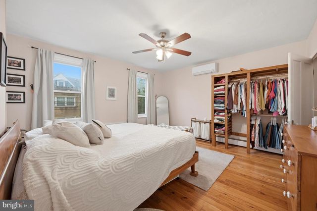 54 W HARVEY ST, Philadelphia, PA 19144