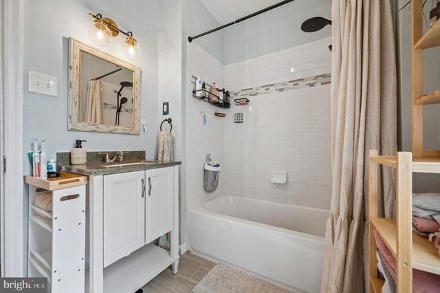 54 W HARVEY ST, Philadelphia, PA 19144