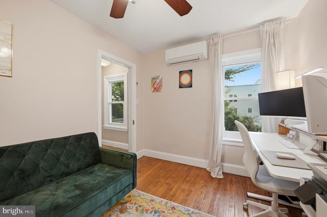 54 W HARVEY ST, Philadelphia, PA 19144