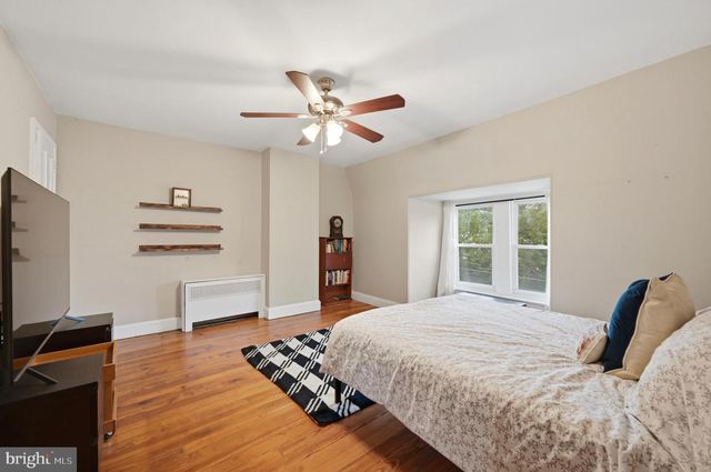 54 W HARVEY ST, Philadelphia, PA 19144