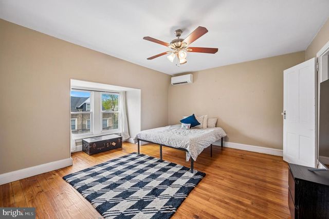 54 W HARVEY ST, Philadelphia, PA 19144