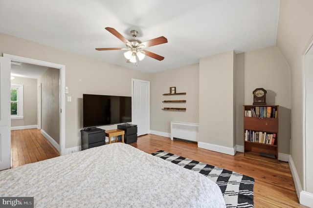 54 W HARVEY ST, Philadelphia, PA 19144