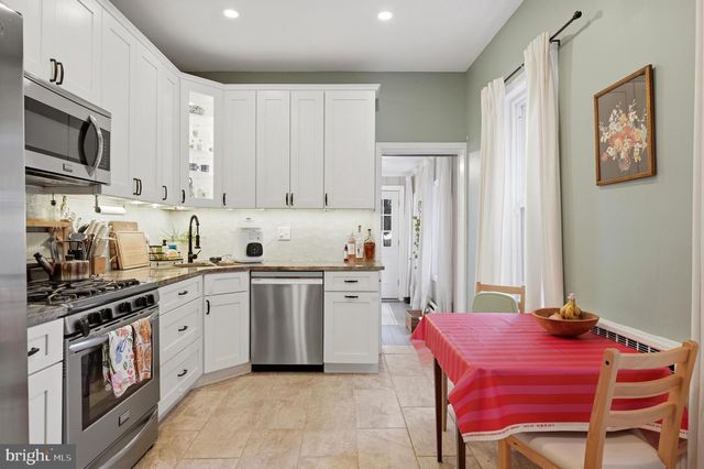54 W HARVEY ST, Philadelphia, PA 19144