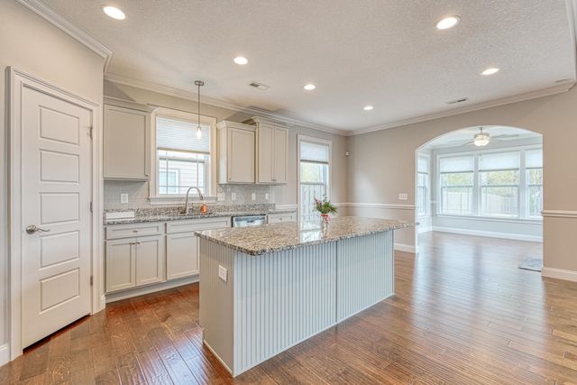 768 Sterling Drive, Boiling Springs, SC 29316