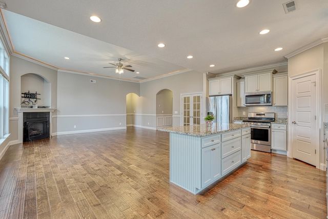 768 Sterling Drive, Boiling Springs, SC 29316