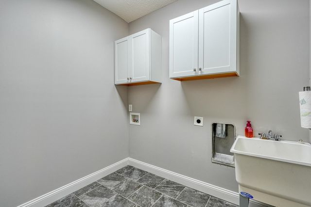 768 Sterling Drive, Boiling Springs, SC 29316