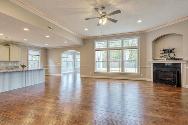 768 Sterling Drive, Boiling Springs, SC 29316