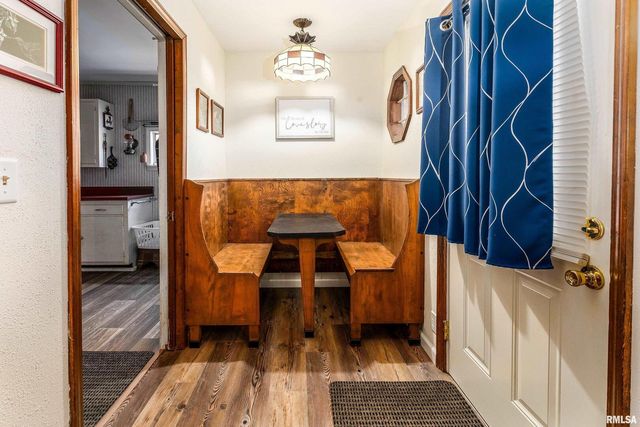 207 W Sylvester Street, Christopher, IL 62822