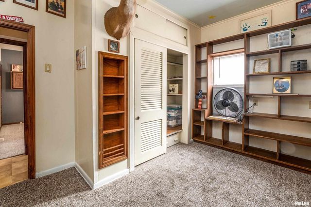 207 W Sylvester Street, Christopher, IL 62822