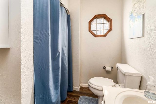 207 W Sylvester Street, Christopher, IL 62822