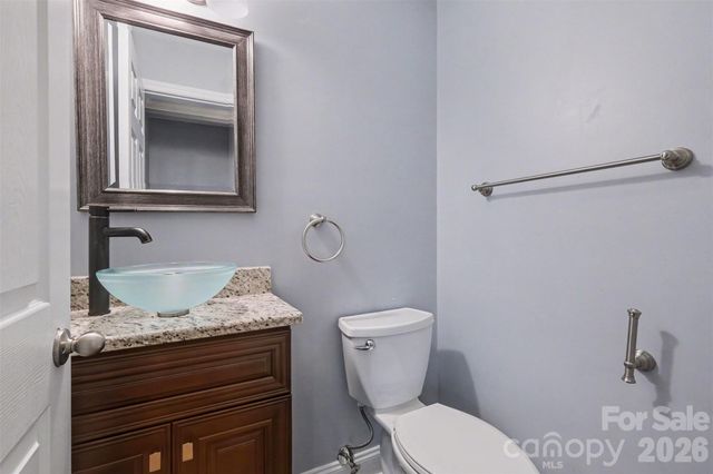 7111 Cedar Lake Court, Charlotte, NC 28226