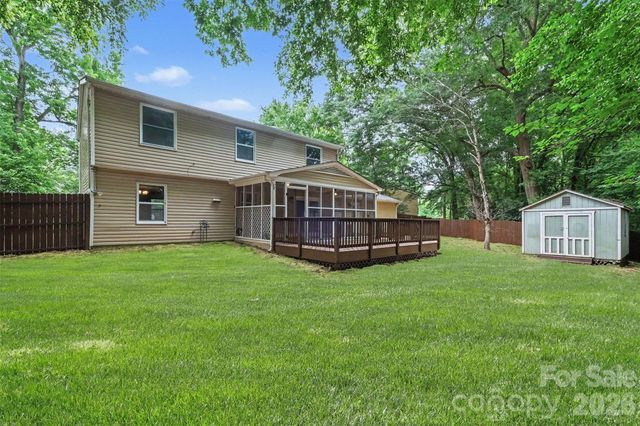 7111 Cedar Lake Court, Charlotte, NC 28226