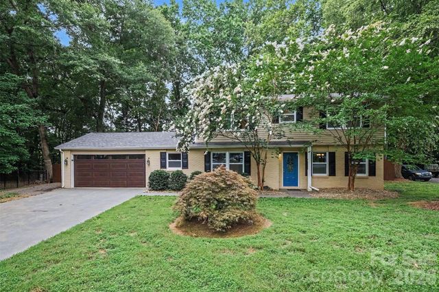 7111 Cedar Lake Court, Charlotte, NC 28226