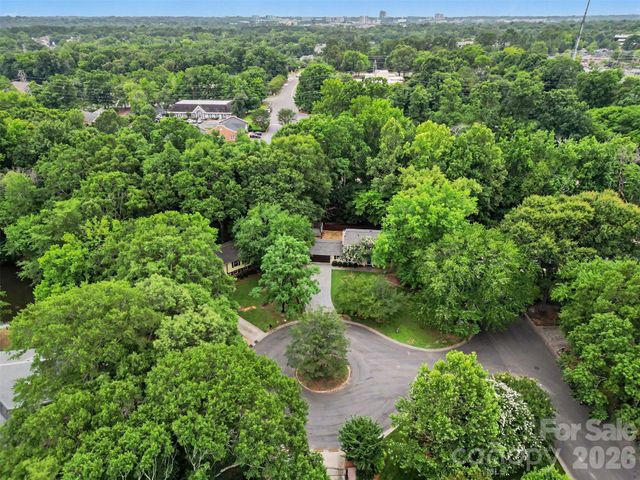7111 Cedar Lake Court, Charlotte, NC 28226