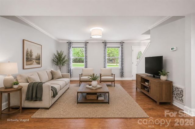 7111 Cedar Lake Court, Charlotte, NC 28226