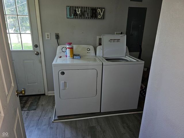 202 W Walnut Street, Bainbridge, IN 46105