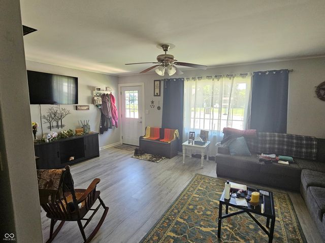 202 W Walnut Street, Bainbridge, IN 46105