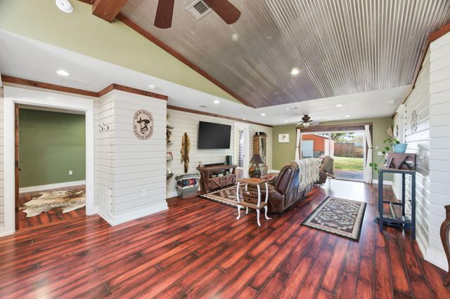 610 Jones Road, Crestview, FL 32536