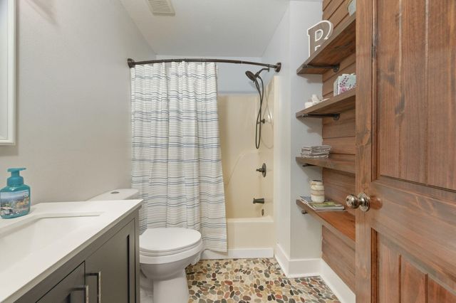 610 Jones Road, Crestview, FL 32536