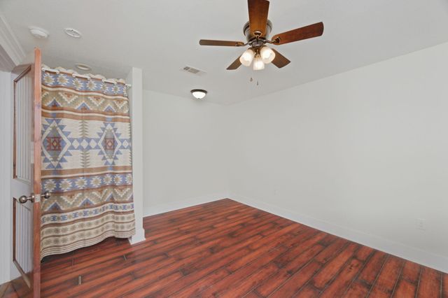 610 Jones Road, Crestview, FL 32536