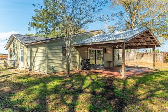 610 Jones Road, Crestview, FL 32536