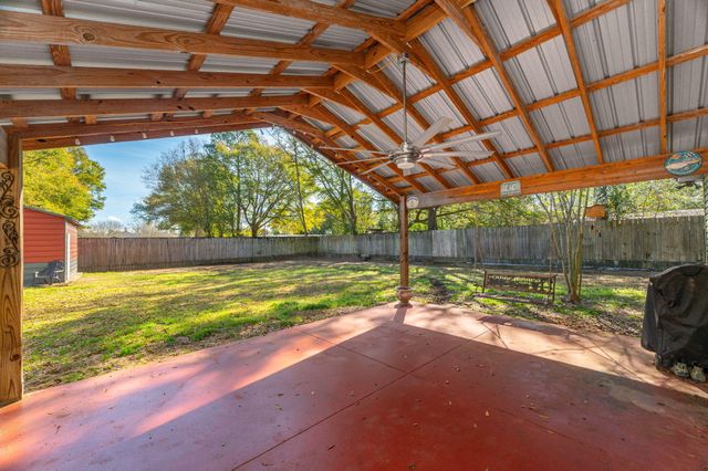 610 Jones Road, Crestview, FL 32536