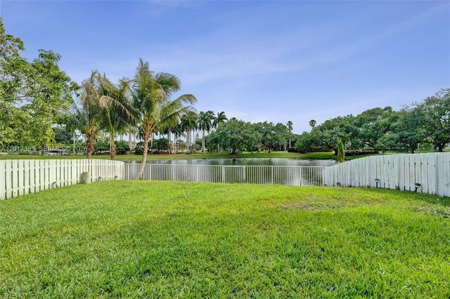 1212 NW 125th Ter, Sunrise, FL 33323