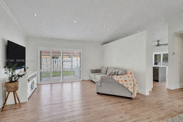 1212 NW 125th Ter, Sunrise, FL 33323